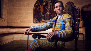 El trianero Juan Ortega se sienta en el trono del toreo sin prisa por levantarse 