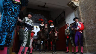 Barroso y Román cortan una oreja en la primera de promoción en La Maestranza de Sevilla