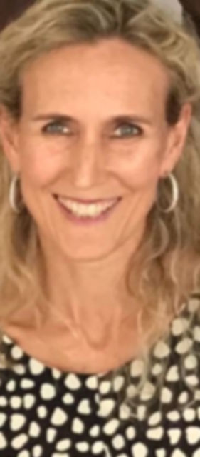 StephanieMoss.jpg