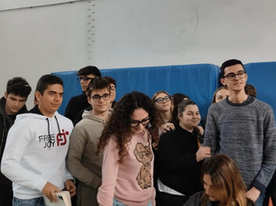 INCONTRO CON L'AUTORE... VIOLA ARDONE