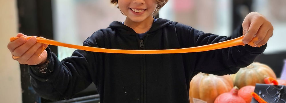TALLER DE SLIME Y POCIONES EN HALLOWEEN