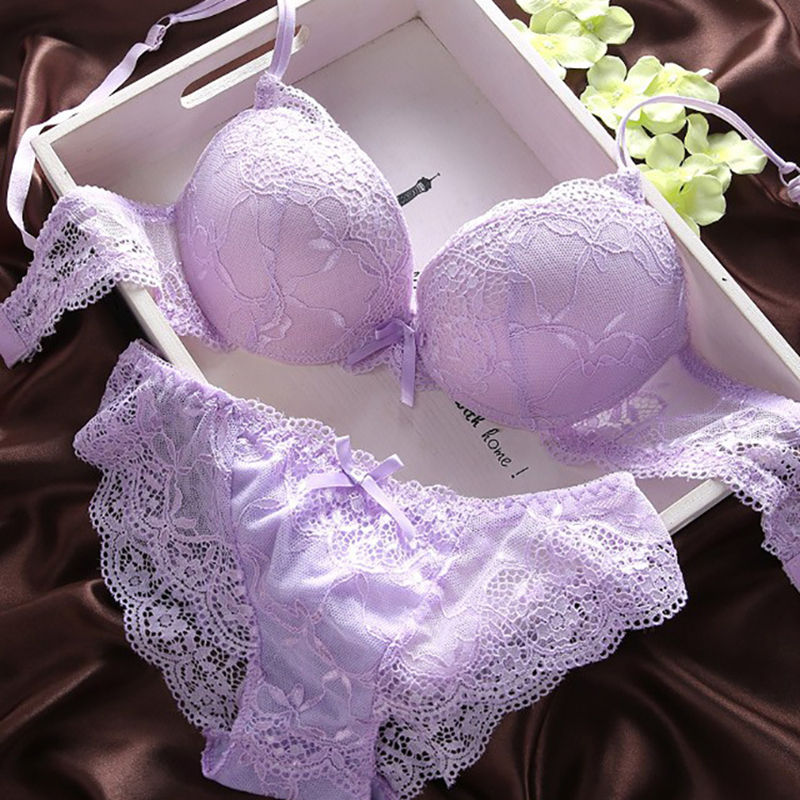Thumbnail: Sexy Lace Push-Up Bra & Panty Set – Seamless Front Closure Design