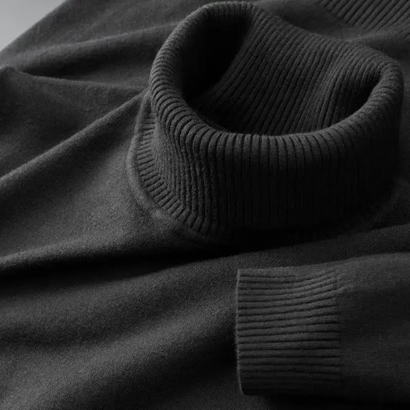 Thumbnail: Men’s Solid Color Turtleneck Pullover – Breathable Knit Sweater for Outdoors