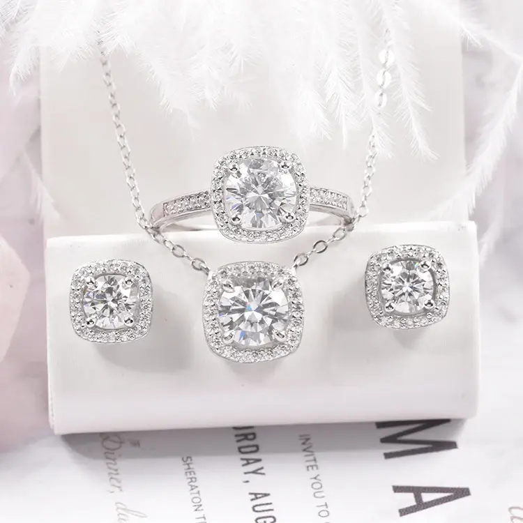 Thumbnail: Luxury Moissanite Wedding Jewelry Set for Women