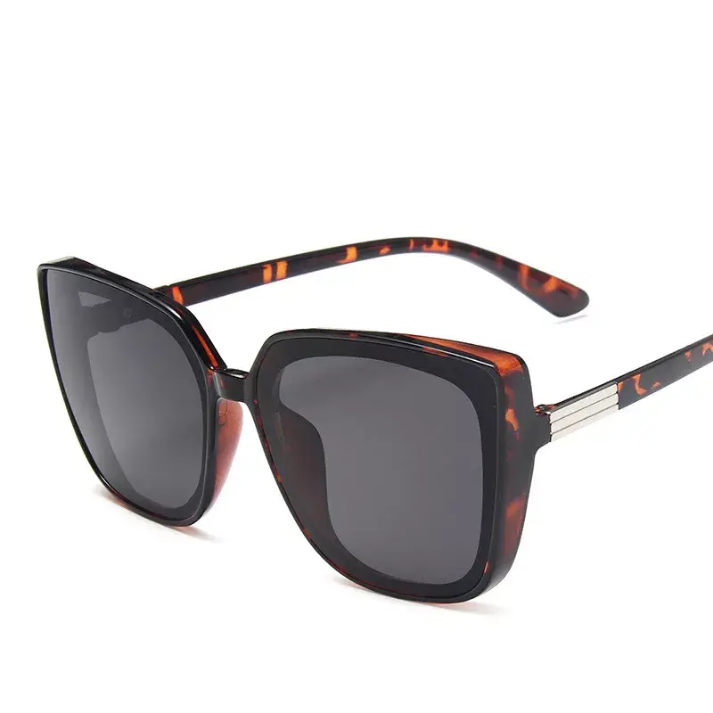 Thumbnail: Vintage Retro Mirror Sun Glasses for Female