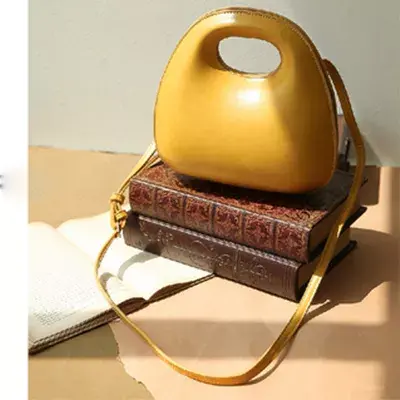 Thumbnail: Fashion Shell Type Round Flap Retro Circular Women Handbag