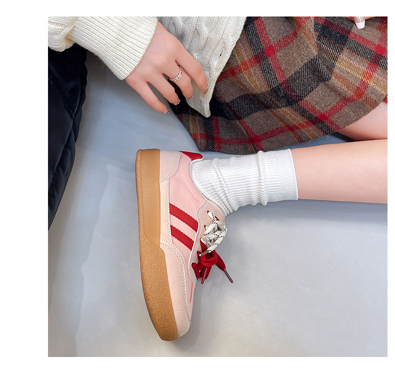 Thumbnail: Womens Wide Toe Casual Walking Sneakers for Autumn with Soft Comfortable Sole
