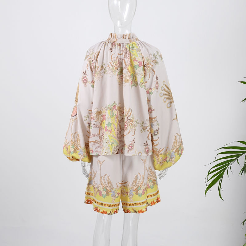 Thumbnail: Floral Print Lantern Sleeve Top and Shorts Two-Piece Set for Spring/Summer