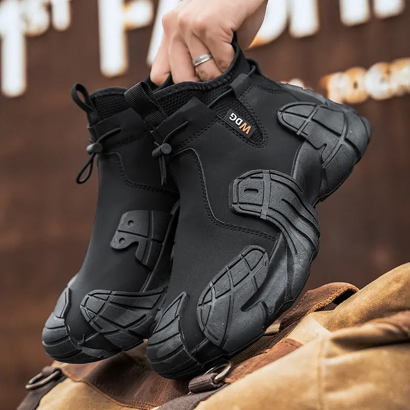 Thumbnail: High Top Outdoor Casual Leather Boots for Men with Thick Sole and Warm Lining