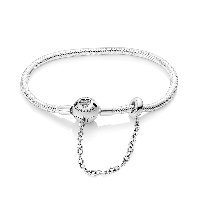 Thumbnail: Adjustable Leaf Clover Butterfly Heart Bracelet for Women with Elegant Design