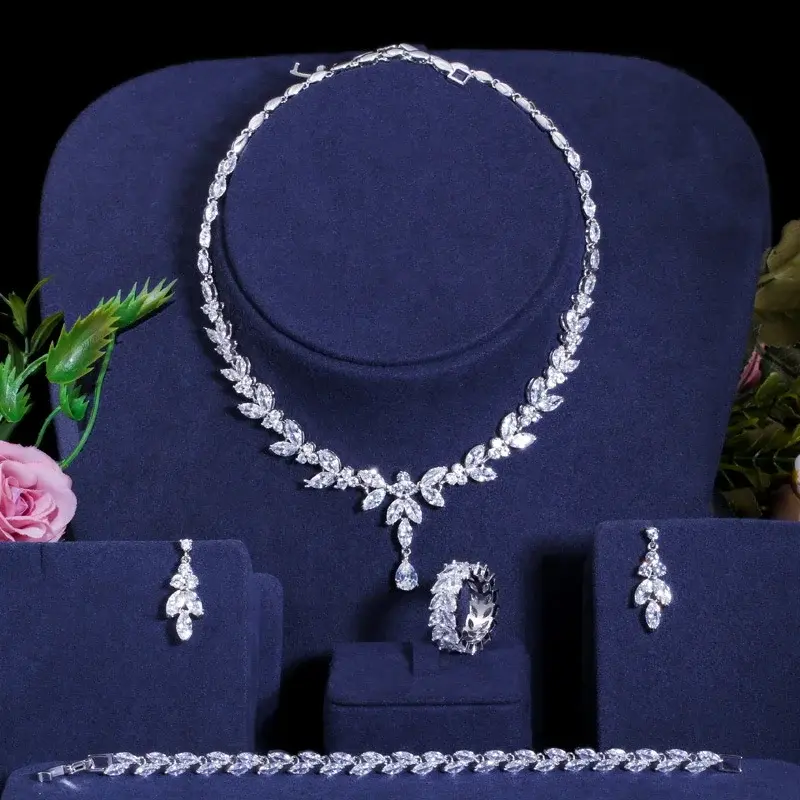 Thumbnail: Women’s Luxury 4‑Piece Leaf Bridal Jewelry Set – Earrings, Ring & Pendant
