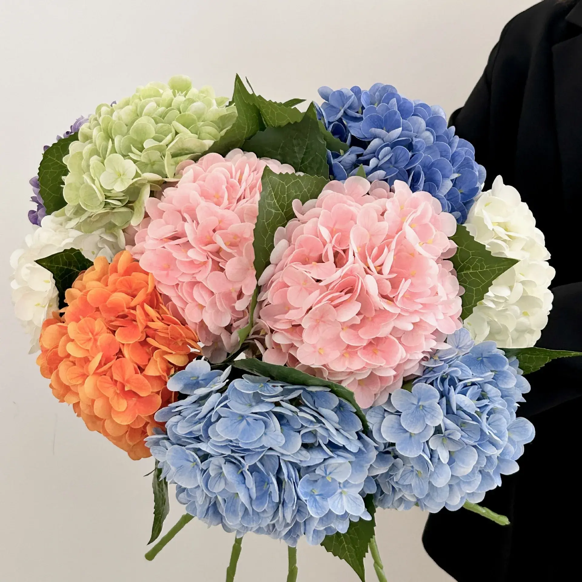 Silk Hydrangea Flowers – Artificial Blooms for Wedding and Event Decoration