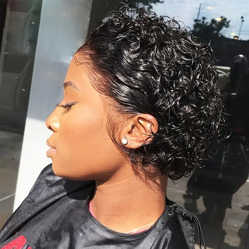 Thumbnail: 13x1 Transparent Lace Pixie Wig – Short Bouncy Curly Human Hair Bob