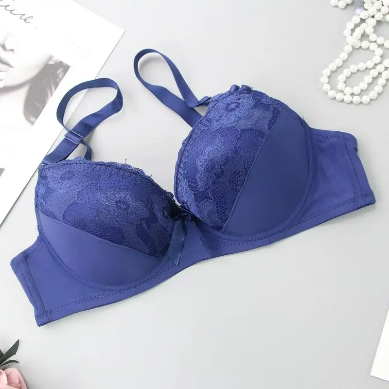 Thumbnail: Plus‑Size Seamless Push‑Up Wireless Bralette DE Cup for Women