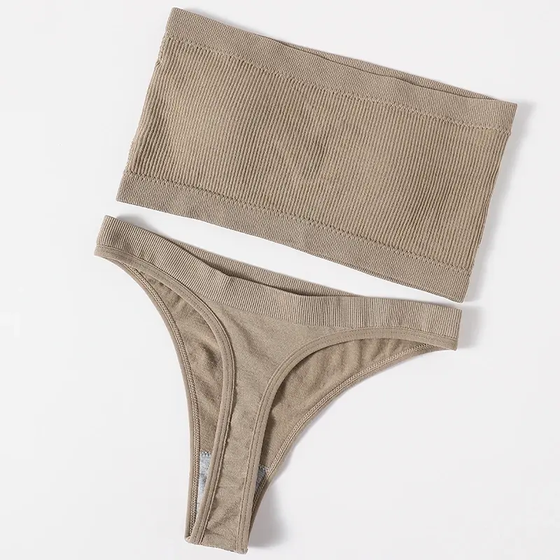 Thumbnail: Women’s Seamless Strapless Bra & Panty Set Wire-Free