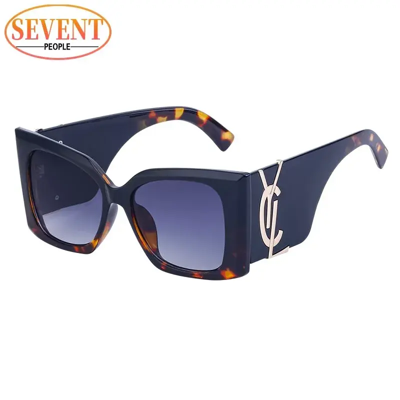 Thumbnail: Oversized Cat Eye Sunglasses Women