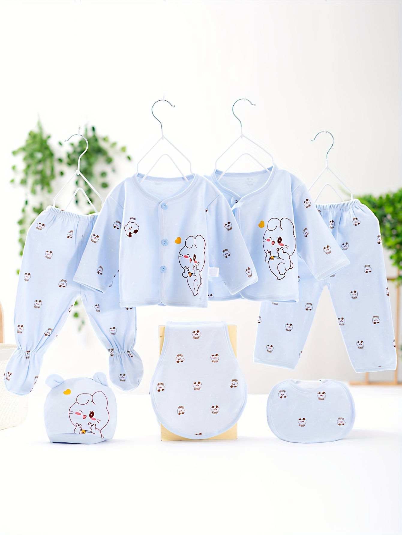 7-Piece Newborn Clothing Set, Casual Style Baby Clothes