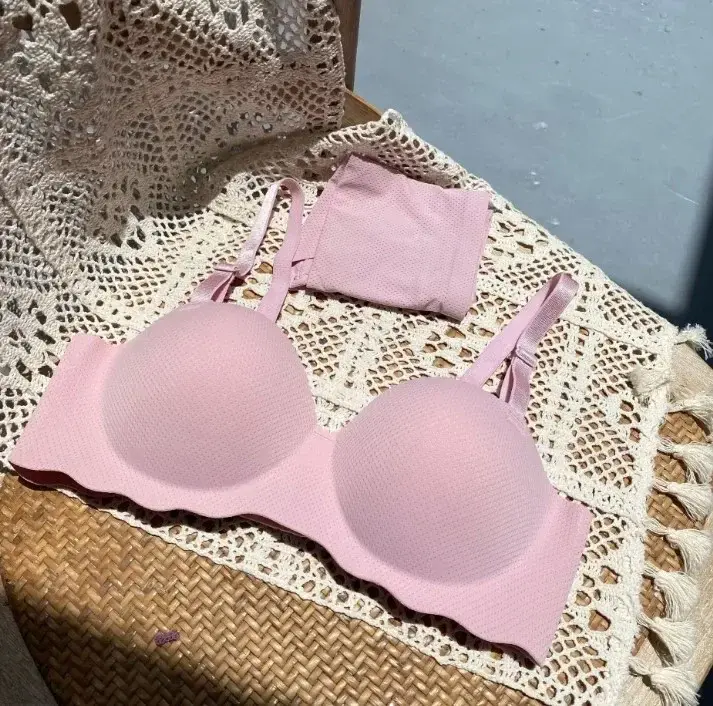 Thumbnail: Push Up Bra for Women with Removable Straps Seamless and Sophisticated Design