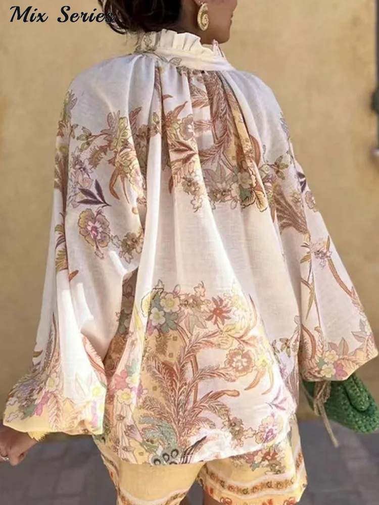Thumbnail: Floral Print Lantern Sleeve Top and Shorts Two-Piece Set for Spring/Summer