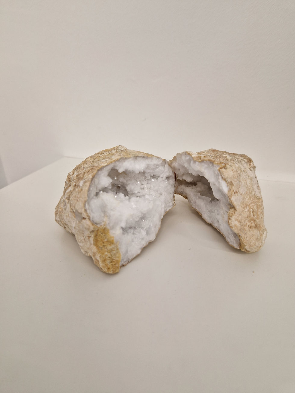 Thumbnail: Quartz Crystal Geode