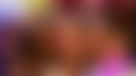 Invitados compartiendo fotos y videos a través de veamoslasfotos.app® con un simple enlace o QR