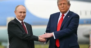 Trump anuncia acordo com Putin para fornecimento de diesel russo e prevê queda de preços