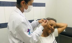 Auriculoterapia é oferecida gratuitamente em São José dos Pinhais como prática complementar de saúde