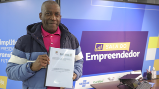 Prefeitura de Curitiba lança glossário em 5 idiomas para ajudar migrantes empreendedores