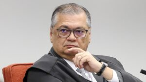 No STF, Dino manda PF investigar CVM por omissão no caso Master