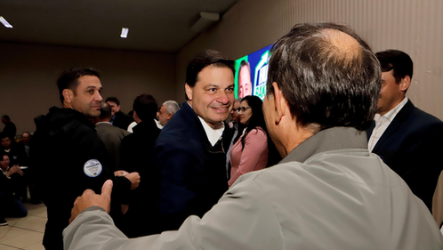 “Eu represento o time que vai continuar ao lado da região Oeste”, afirma Sandro Alex