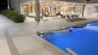 Piscina, área gourmet e mais: Simone Mendes abre as portas de mansão luxuosa