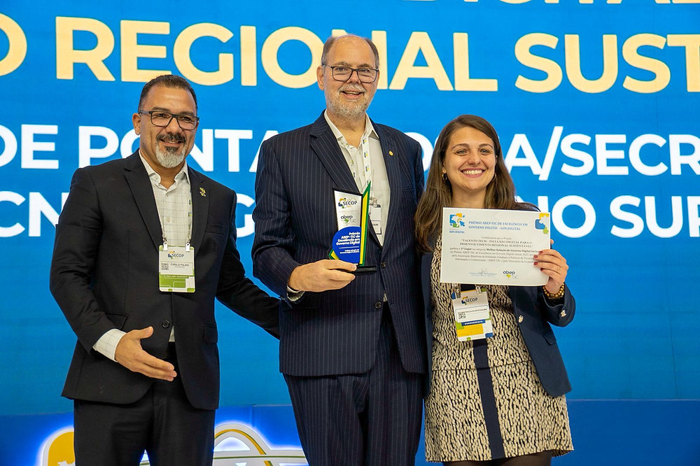 Paraná Lidera a Inovação Digital: Reconhecimento Nacional Impulsiona o Ecossistema Tecnológico do Estado