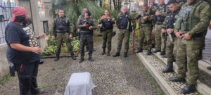 Policiais militares da Força Verde aprendem sobre cuidados com a fauna e manejo de animais peçonhentos