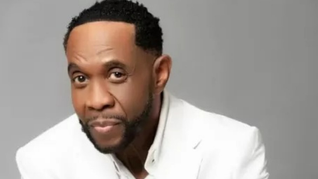 Morre Freddie Jackson, famoso cantor de R&B, aos 70 anos