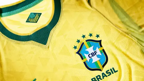 Guia do torcedor: 5 dicas para conservar camisas de futebol e aumentar a vida útil