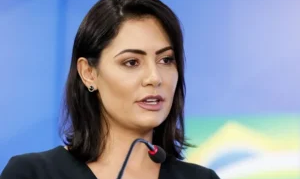 Bolsonaro não quer Michelle no Executivo antes de ter experiência de mandato, diz Valdemar