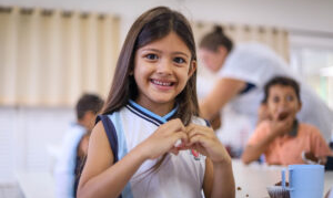Com investimento de R$ 2,29 milhões, Prefeitura de Maringá moderniza telhados de escolas e Cmeis