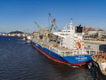 Porto de Paranaguá recebe navio sustentável de 225 metros em viagem inaugural
