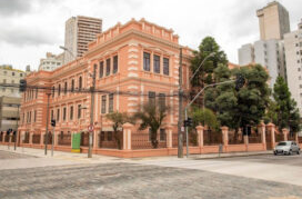 Formação de professores e história preservada: Instituto de Educação do Paraná celebra 150 anos