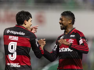 Chapecoense é goleada pelo Flamengo na 19ª rodada