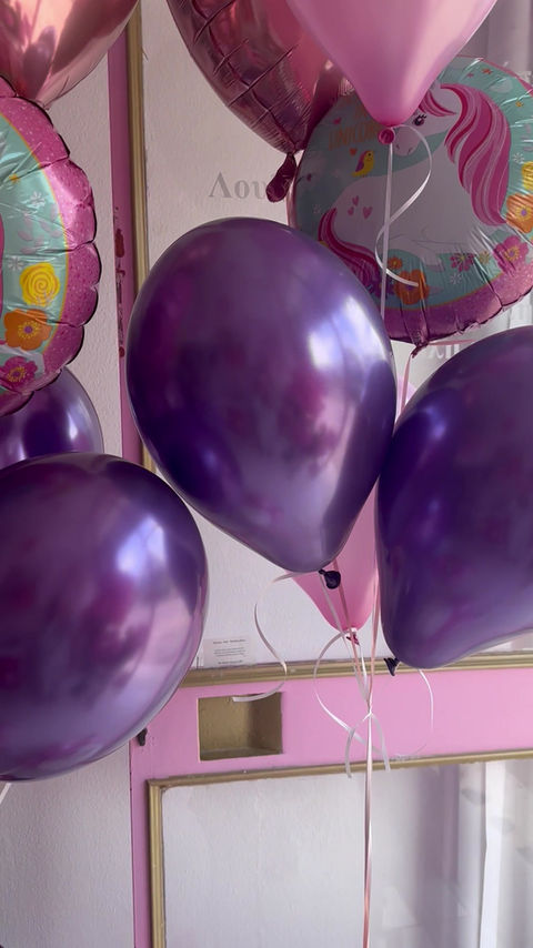 Μικρογραφία: Unicorn swimming pool balloon decoration