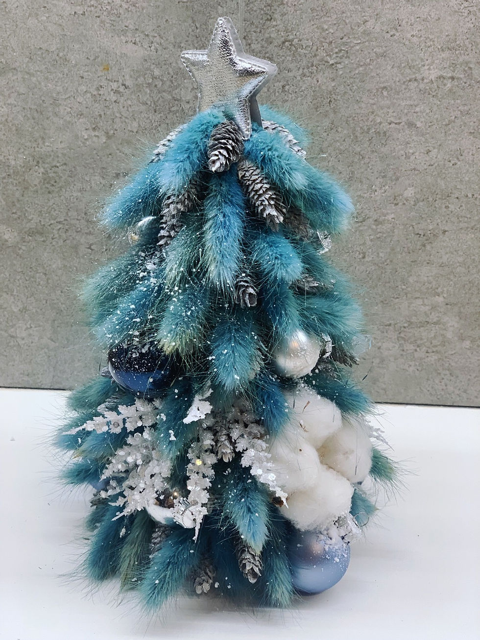 Thumbnail: Blue Christmas tree