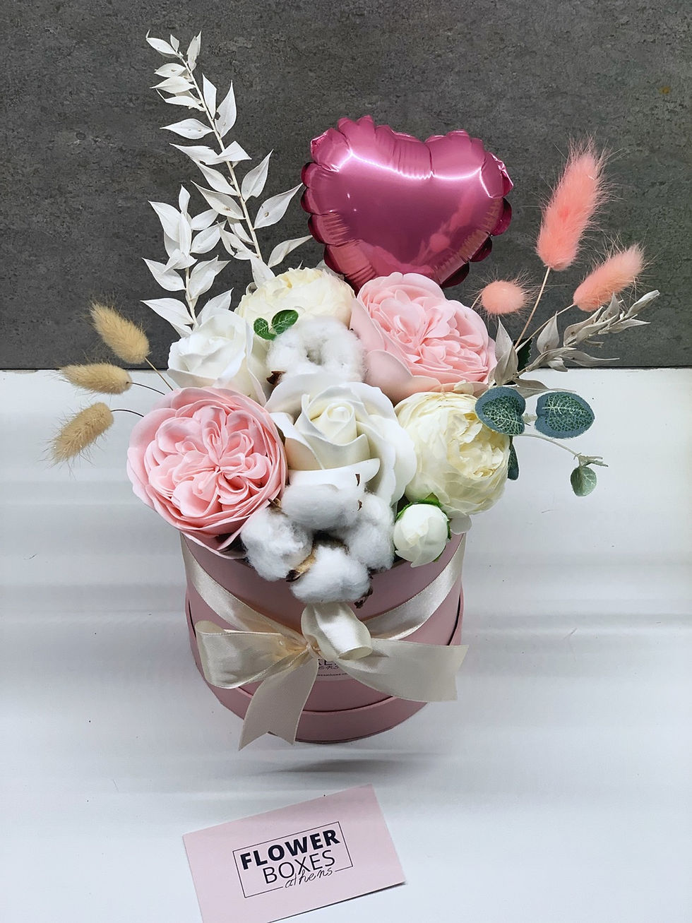 Μικρογραφία: Soap roses and dried flowers mix