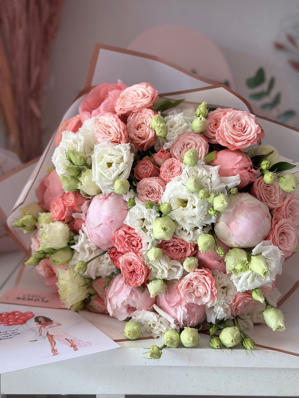Thumbnail: Mix bouquet with 10 peonies 