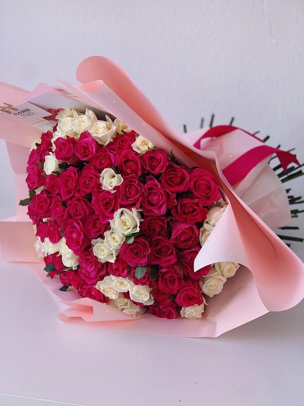 Thumbnail: 100 mix fuchsia and white roses