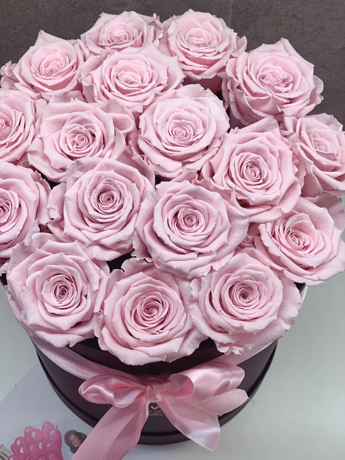Light pink forever rose box 