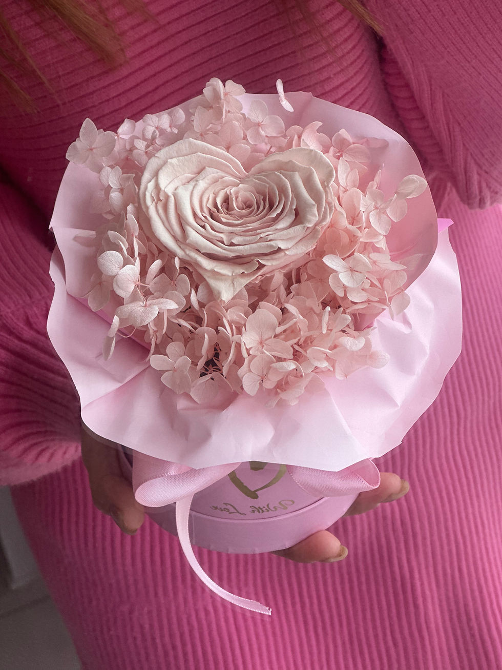Μικρογραφία: Forever rose heart with dried hydrangea