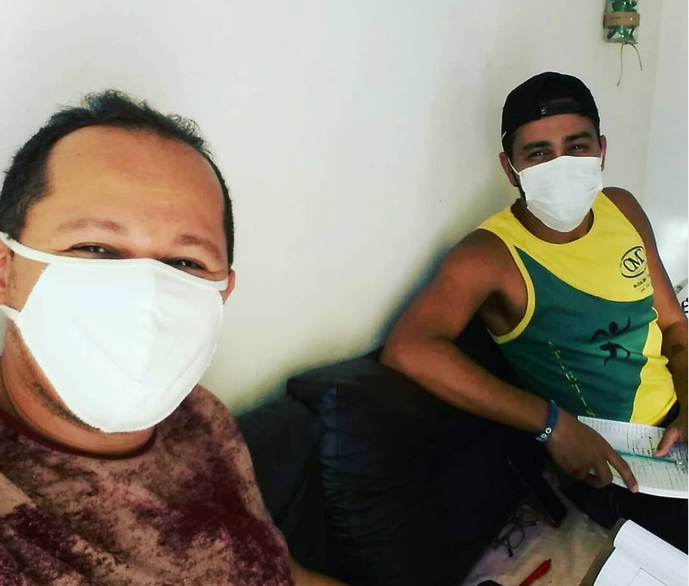 Técnico Gilbert ao lado do diretor Alisson Henrique