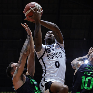 Timão embala no NBB, derruba rival direto e amplia sequência positiva