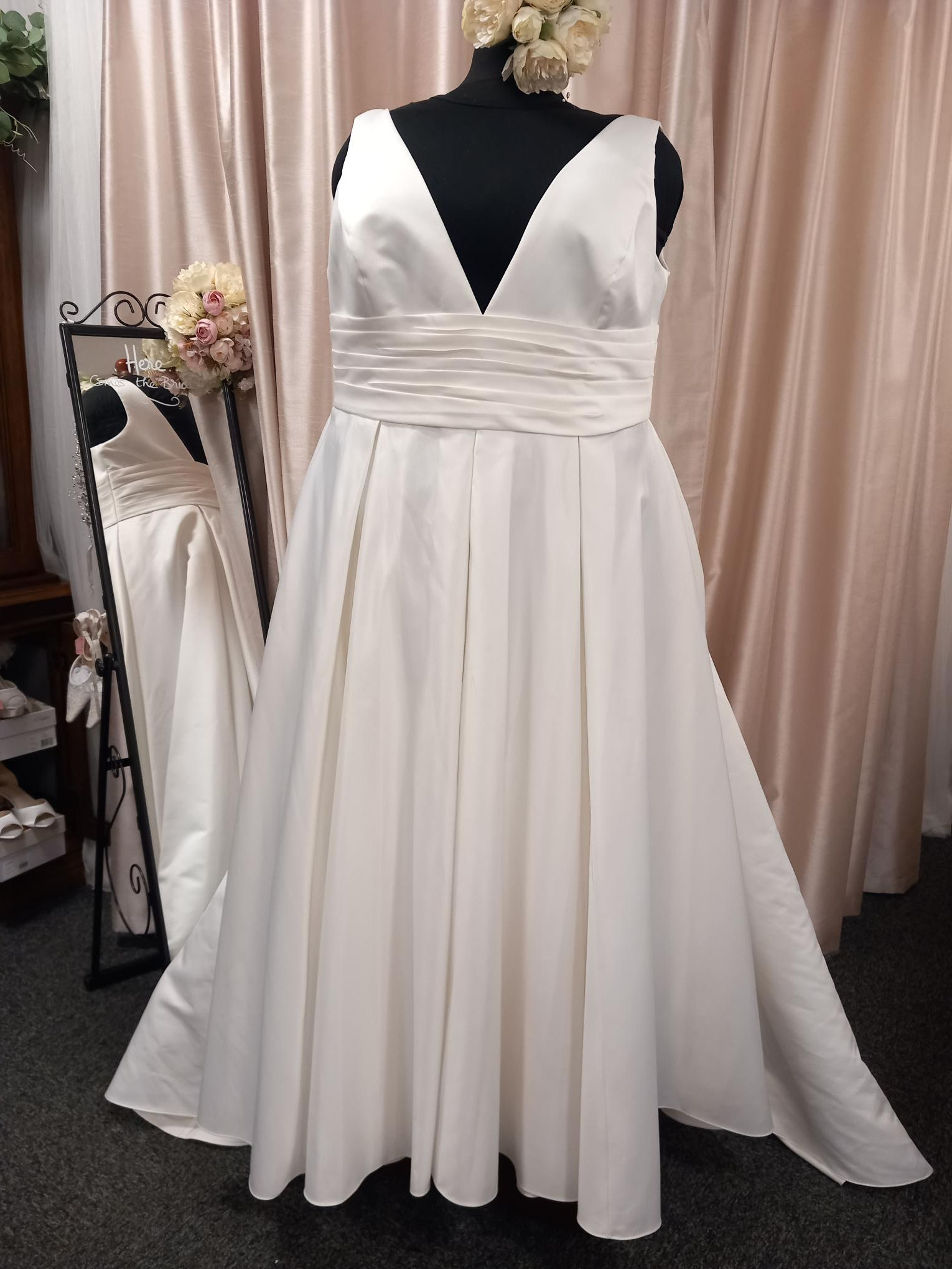 WG 753 Winchcombe, size 30